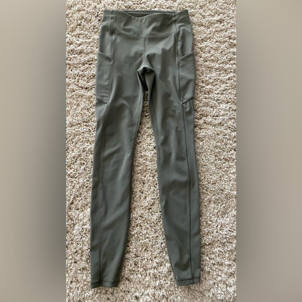 Lulu lemon, running leggings, size 4